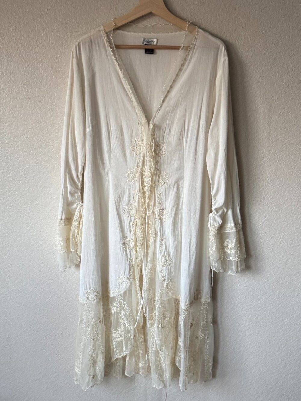 Vtg Peignoir Robe Ivory Lace Ribbon Ties Corset Style Back Romantic Cottagecore